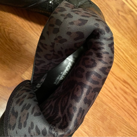 Boots - Picture 3 of 5